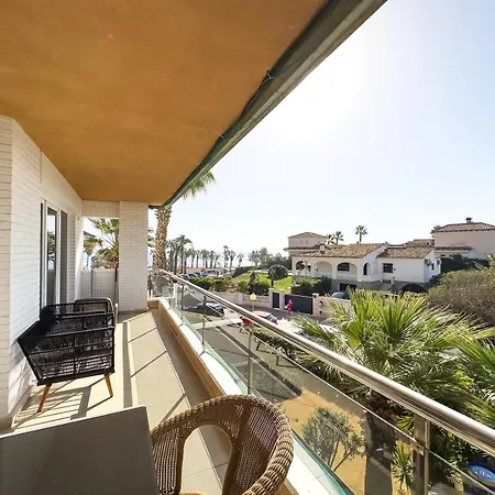 Beachfront Primera Linea 1-11 *