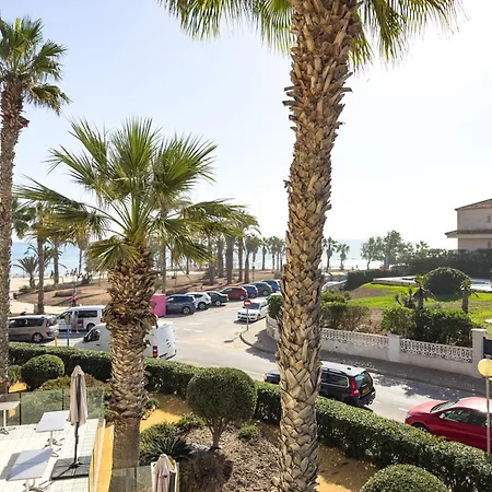 Beachfront Primera Linea 1-11 *