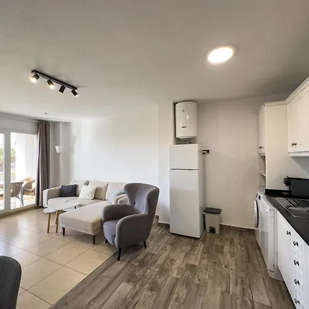 Apartment Beachfront Primera Linea 1-11 *