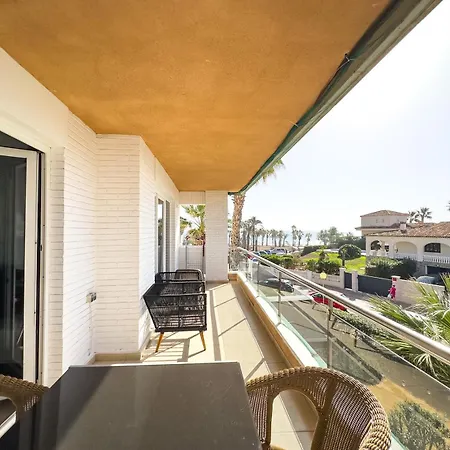 Beachfront Primera Linea 1-11 Apartment