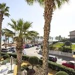 Beachfront Primera Linea 1-11 *