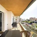 Beachfront Primera Linea 1-11 شقة