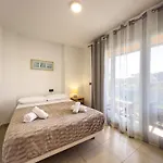 Beachfront Primera Linea 1-11 شقة *